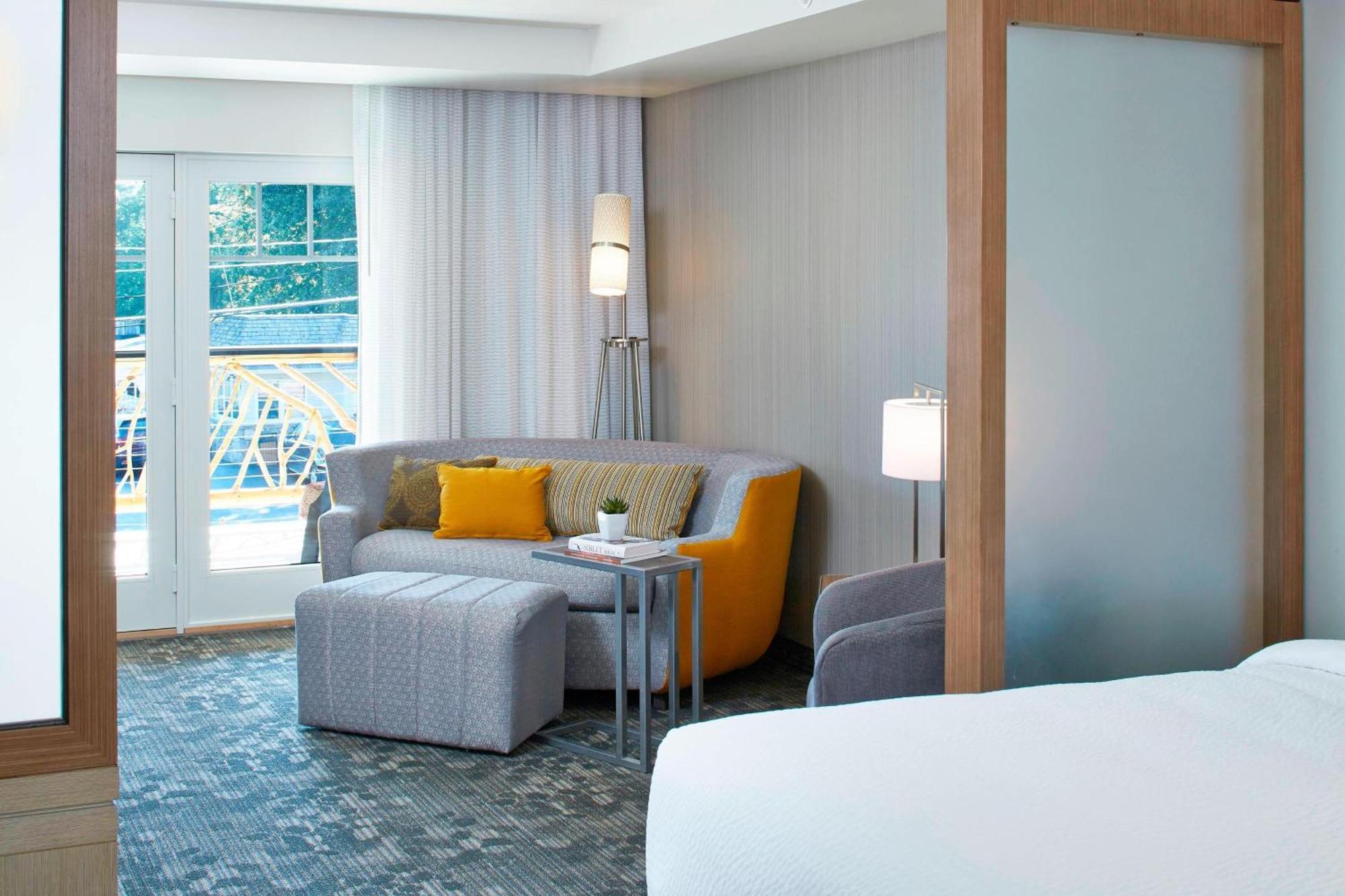 Courtyard By Marriott Lake George Ngoại thất bức ảnh